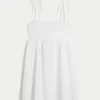 Rochie mini babydoll cu bretele Rochie mini babydoll cu bretele