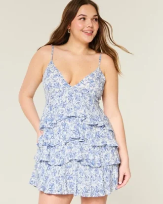 Rochie mini babydoll cu decolteu în V și volane