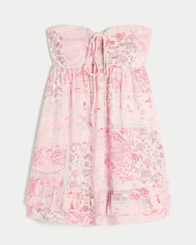 Rochie mini babydoll fără bretele, cu volane Rochie mini babydoll fără bretele, cu volane