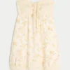 Rochie mini babydoll fără bretele, cu volane Rochie mini babydoll fără bretele, cu volane