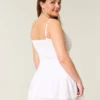 Rochie mini cu bordură din dantelă Rochie mini cu bordură din dantelă