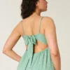 Rochie mini cu detalii din dantelă Rochie mini cu detalii din dantelă