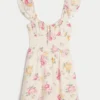 Rochie mini cu mâneci fluturate și talie în V Rochie mini cu mâneci fluturate și talie în V