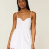 Rochie mini cu nasturi Rochie mini cu nasturi