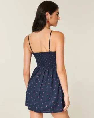 Rochie mini cu nasturi