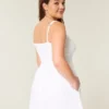 Rochie mini cu nasturi în față Rochie mini cu nasturi în față