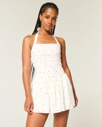 Rochie mini cu talie joasă și bretele