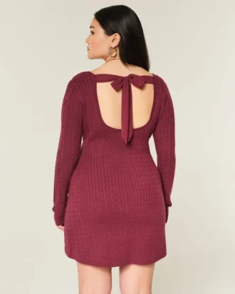 Rochie mini tip babydoll cu nasturi în spate