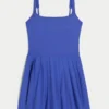 Rochie plisată Gilly Hicks Active Rochie plisată Gilly Hicks Active