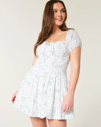 Rochie scurta cu talie joasă și fustă bufată Hollister Sofia