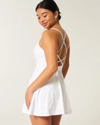 Rochie sport cu bretele în spate Gilly Hicks Rochie sport cu bretele în spate Gilly Hicks