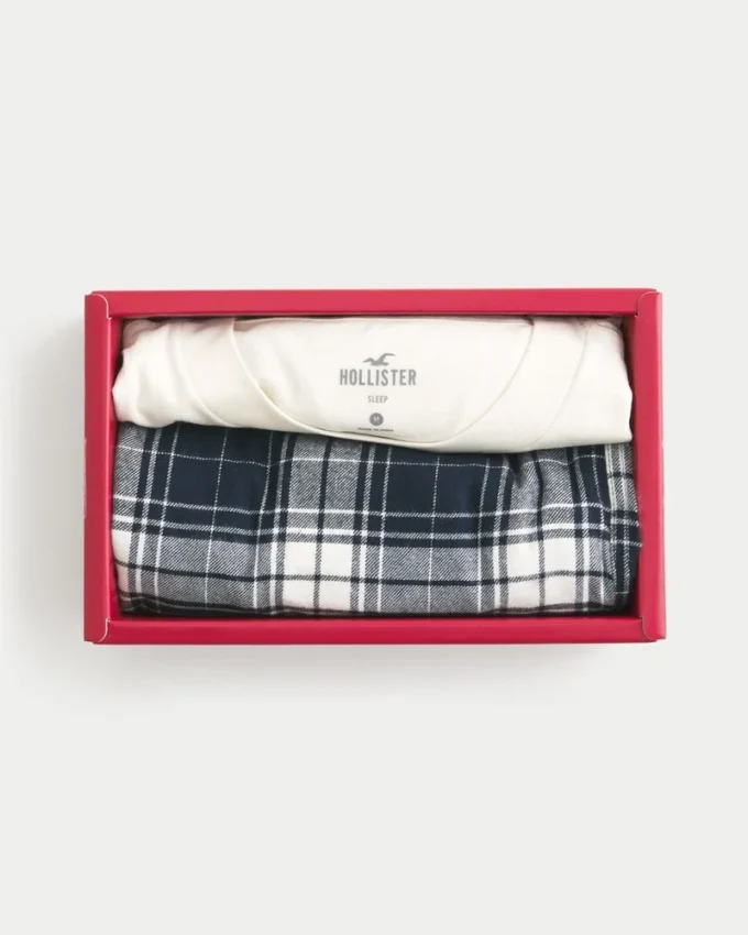 Set tricou cu imprimeu elvețian și pantaloni de pijama din flanel Set tricou cu imprimeu elvețian și pantaloni de pijama din flanel