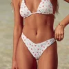 Slip de bikini cu talie înaltă și croi îndrăzneț