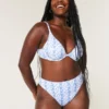 Slip de bikini curbat, cu talie înaltă, cu dungi și decupaj înalt