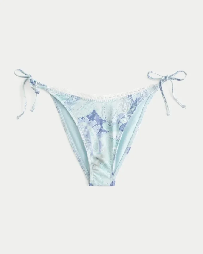 Slip de bikini îndrăzneț, cu detaliu croșetat și legături laterale