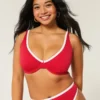 Sutien bikini cu sârmă, cu nervuri și vârf înalt