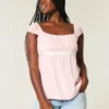 Top babydoll din satin cu fundă Top babydoll din satin cu fundă