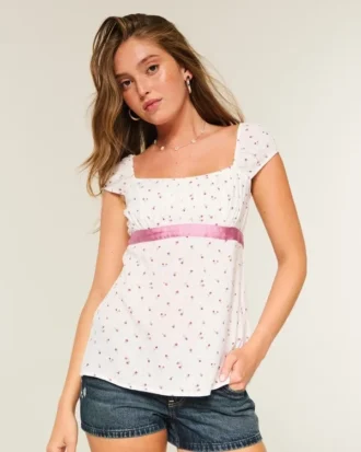 Top babydoll din satin cu fundă Top babydoll din satin cu fundă