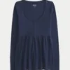 Top babydoll Henley cu legături în spate Top babydoll Henley cu legături în spate