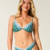 Top de bikini cu balene și broderie Top de bikini cu balene și broderie