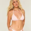 Top de bikini triunghiular cu paiete în stil croșetat Top de bikini triunghiular cu paiete în stil croșetat