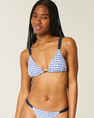 Top de bikini triunghiular cu smocuri peste umăr