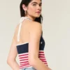 Top halter croșetat cu model steag american Top halter croșetat cu model steag american
