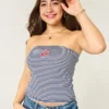 Top tubular fără bretele, cu broderie și nervuri, cu imprimeu cireșe Top tubular fără bretele, cu broderie și nervuri, cu imprimeu cireșe