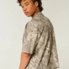Tricou baggy, greu, scurt, cu imprimeu camuflaj Dodge Tricou baggy, greu, scurt, cu imprimeu camuflaj Dodge