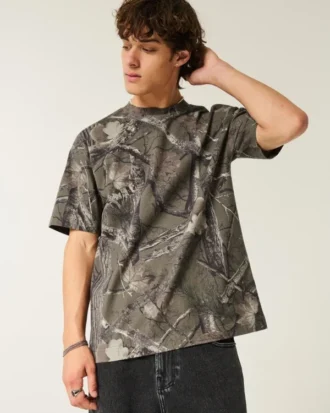 Tricou boxy din material gros, cu imprimeu camuflaj