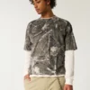 Tricou boxy heavyweight crop camo cu guler rotund Tricou boxy heavyweight crop camo cu guler rotund