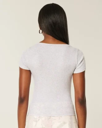 Tricou cu gât rotund