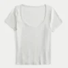 Tricou cu gât rotund Tricou cu gât rotund