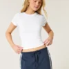 Tricou cu guler rotund Tricou cu guler rotund