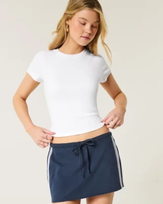 Tricou cu guler rotund