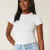 Tricou cu guler rotund Tricou cu guler rotund