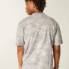 Tricou cu guler rotund, croi drept, gros, cu logo mic Tricou cu guler rotund, croi drept, gros, cu logo mic