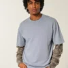 Tricou cu guler rotund din bumbac spălat, gros, croi drept Tricou cu guler rotund din bumbac spălat, gros, croi drept