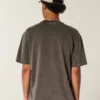 Tricou cu guler rotund din bumbac spălat, gros, croi drept Tricou cu guler rotund din bumbac spălat, gros, croi drept