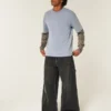 Tricou cu guler rotund din bumbac spălat, gros, croi drept Tricou cu guler rotund din bumbac spălat, gros, croi drept