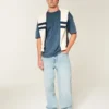 Tricou cu guler rotund din bumbac spălat, gros, croi drept Tricou cu guler rotund din bumbac spălat, gros, croi drept
