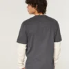 Tricou cu mâneci lungi și logo grafic