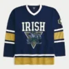 Tricou de hochei cu imprimeu Fighting Irish al Universității Notre Dame Tricou de hochei cu imprimeu Fighting Irish al Universității Notre Dame