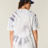 Tricou din bumbac gros, cu guler rotund, vopsit în stil tie-dye Tricou din bumbac gros, cu guler rotund, vopsit în stil tie-dye