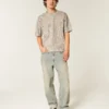 Tricou scurt, croit drept, cu imprimeu leopard, din material gros Tricou scurt, croit drept, cu imprimeu leopard, din material gros