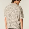 Tricou scurt, croit drept, cu imprimeu leopard, din material gros Tricou scurt, croit drept, cu imprimeu leopard, din material gros