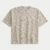 Tricou scurt, croit drept, cu imprimeu leopard, din material gros Tricou scurt, croit drept, cu imprimeu leopard, din material gros