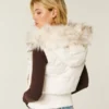 Vestă Y2K cu glugă și bordură din blană artificială Vestă Y2K cu glugă și bordură din blană artificială